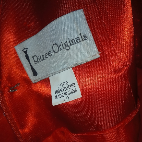 Red Ritzee Original Dress - Picture 4 of 7